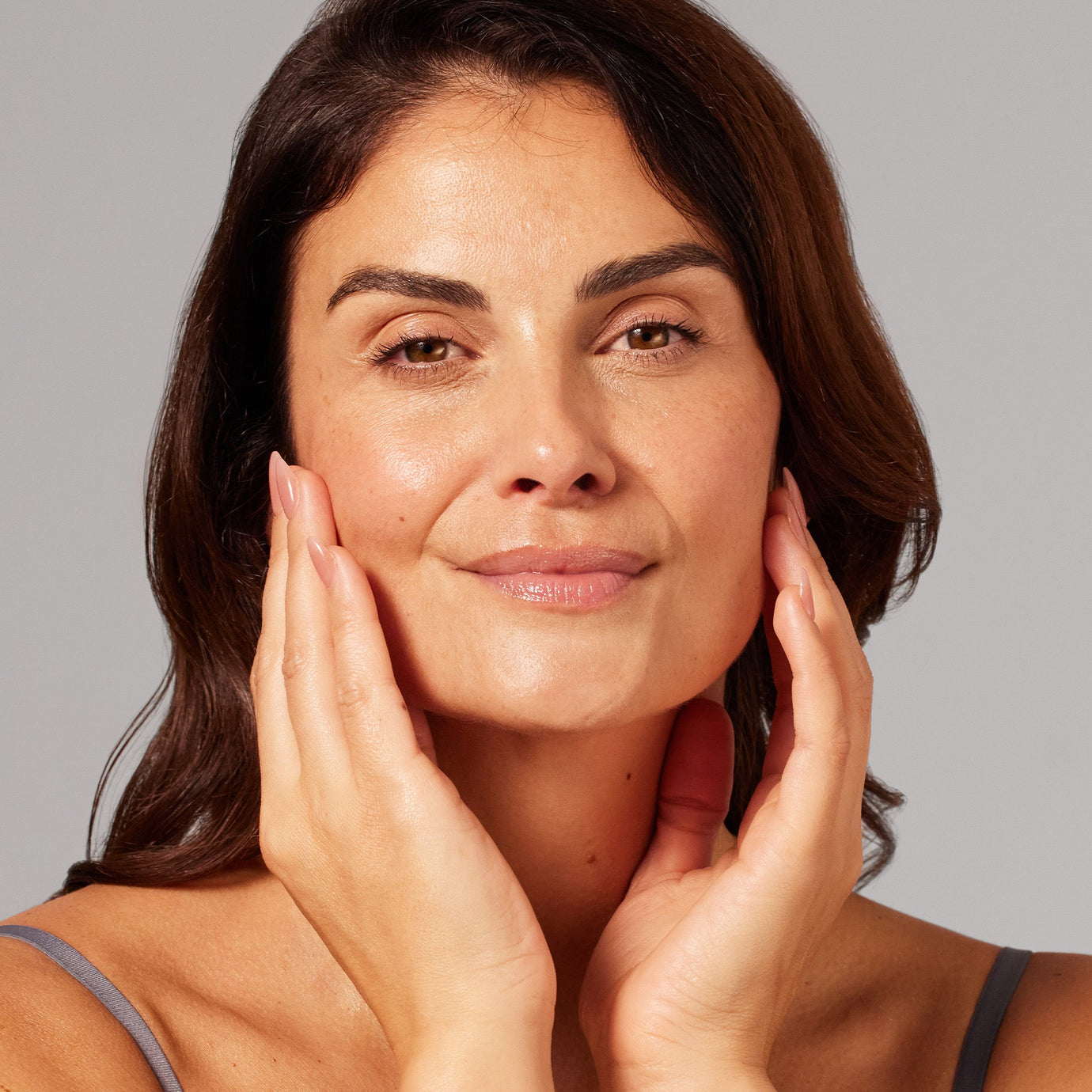 Peptides vs acide hyaluronique: quelle est la différence et pourquoi elles fonctionnent mieux ensemble Peptides vs acide hyaluronique: quelle est la différence et pourquoi elles fonctionnent mieux ensemble
